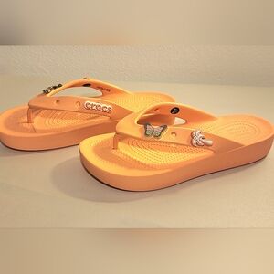 CROCS NWOT Papaya Flip Flops Sz 10